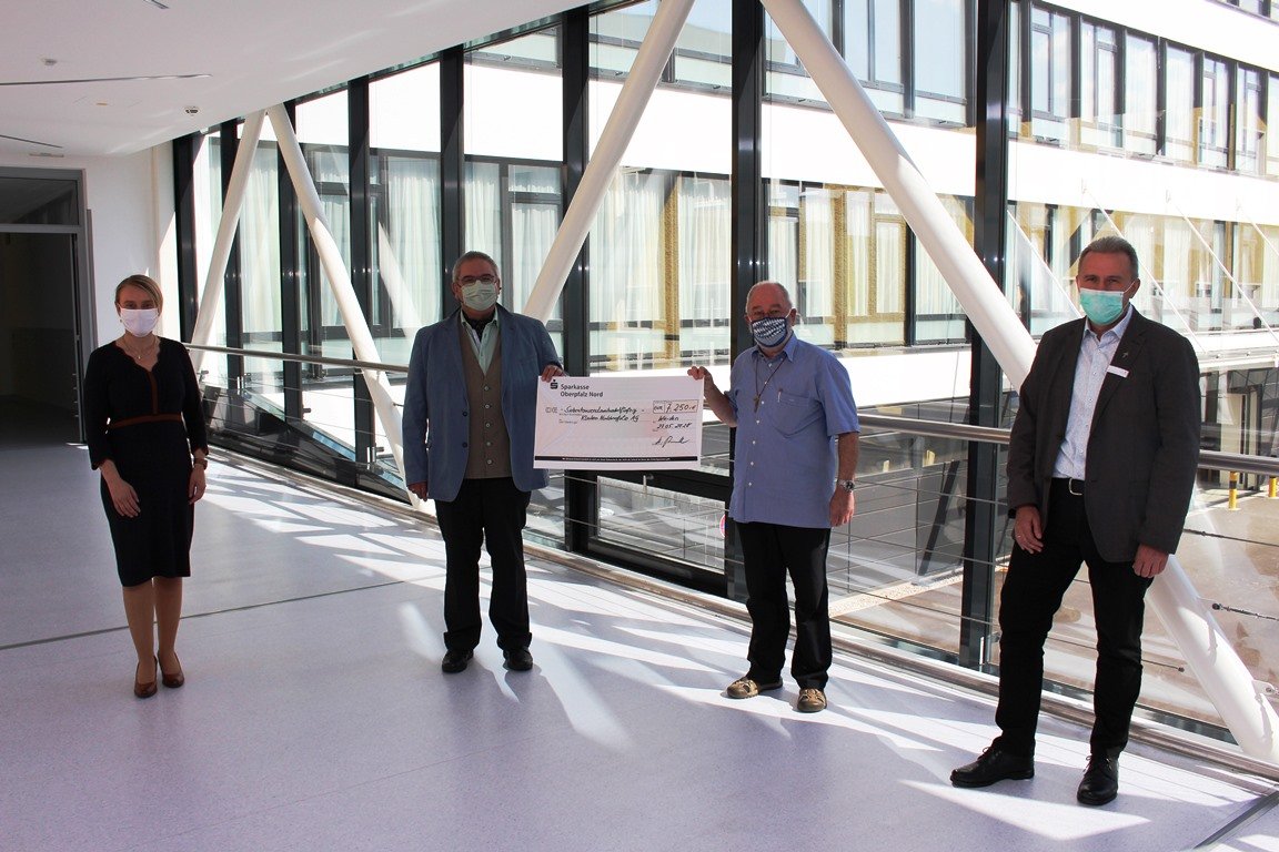 Demonstration von Solidarität: Klinikum erhält Spende über 7.250 Euro