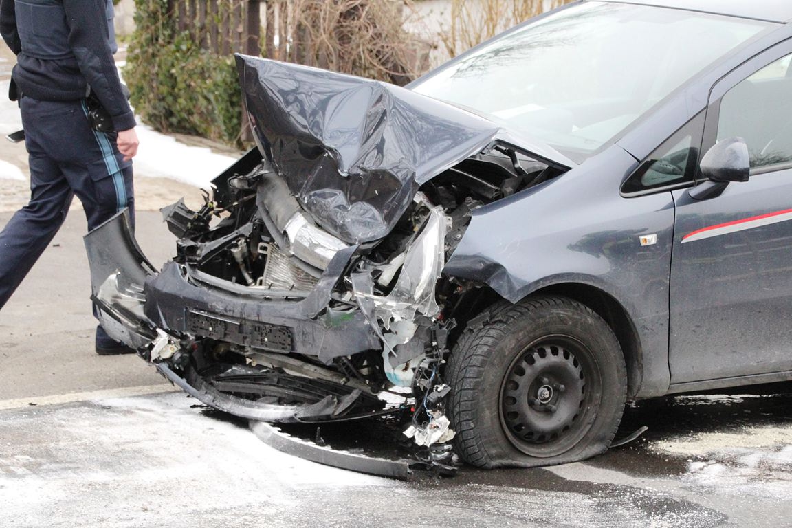 Frontalzusammenstoß bei Unfall in Immenreuth