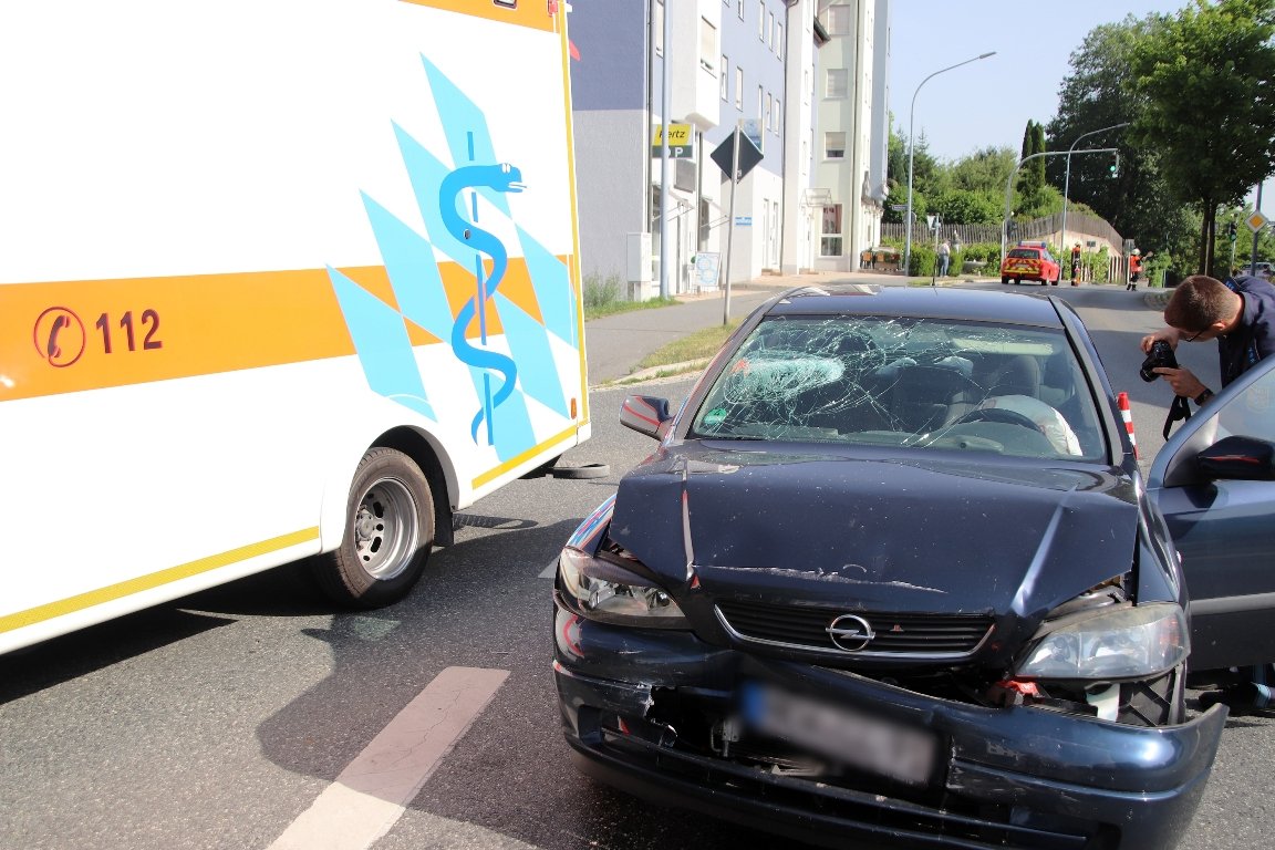Schwangere bei Auffahrunfall leicht verletzt