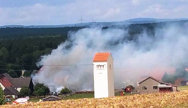 Großbrand in Rupprechtsreuth – mehrere Verletzte [Update]