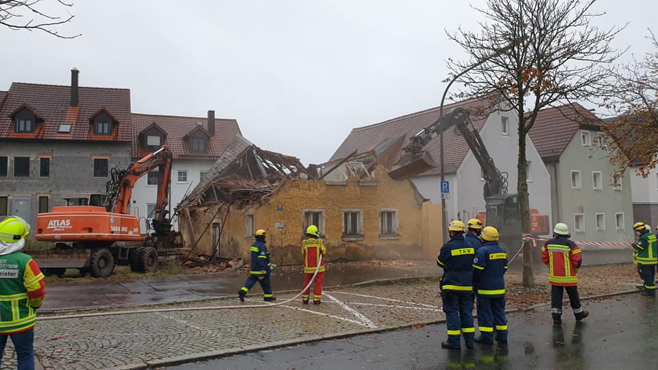 [Update] Ältestes Haus Neustadts: Dachstuhl eingestürzt