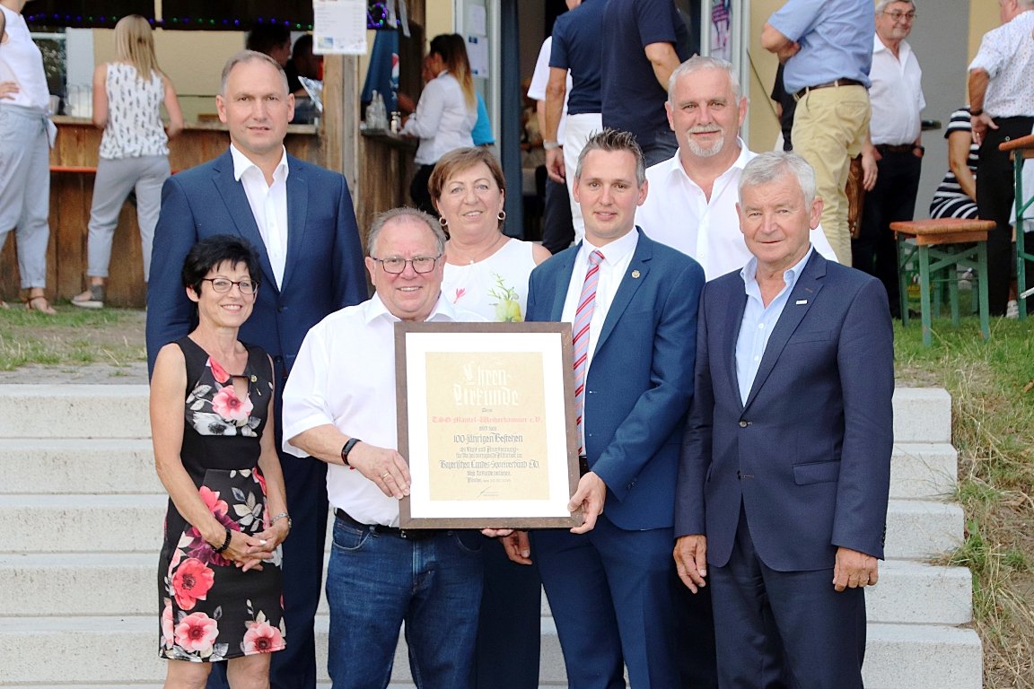 Freudentränen bei Feierlichkeiten: 100 Jahre TSG Mantel/Weiherhammer