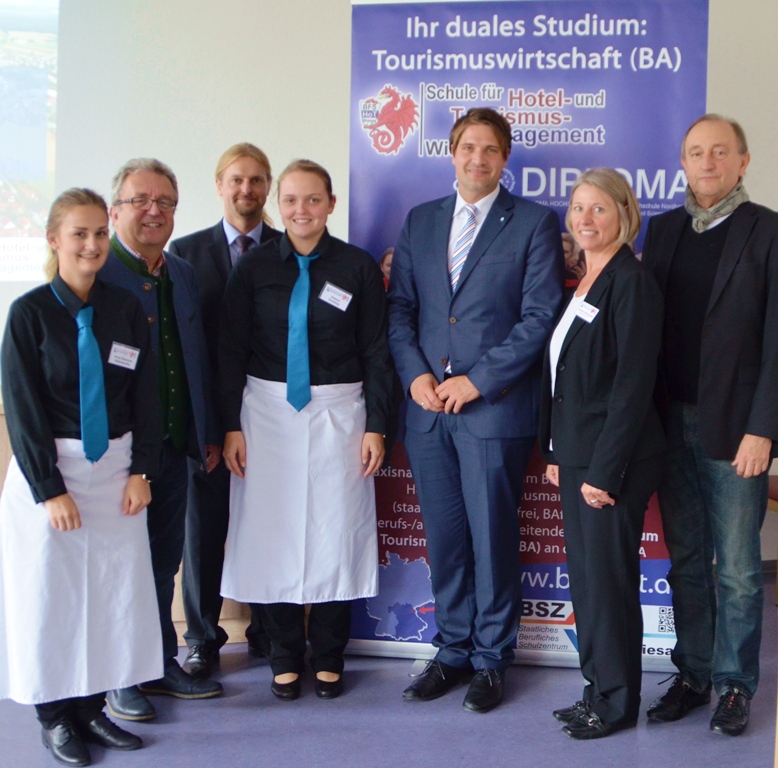 Neuer Landesgeschäftsführer besucht Tourismusschule in Wiesau
