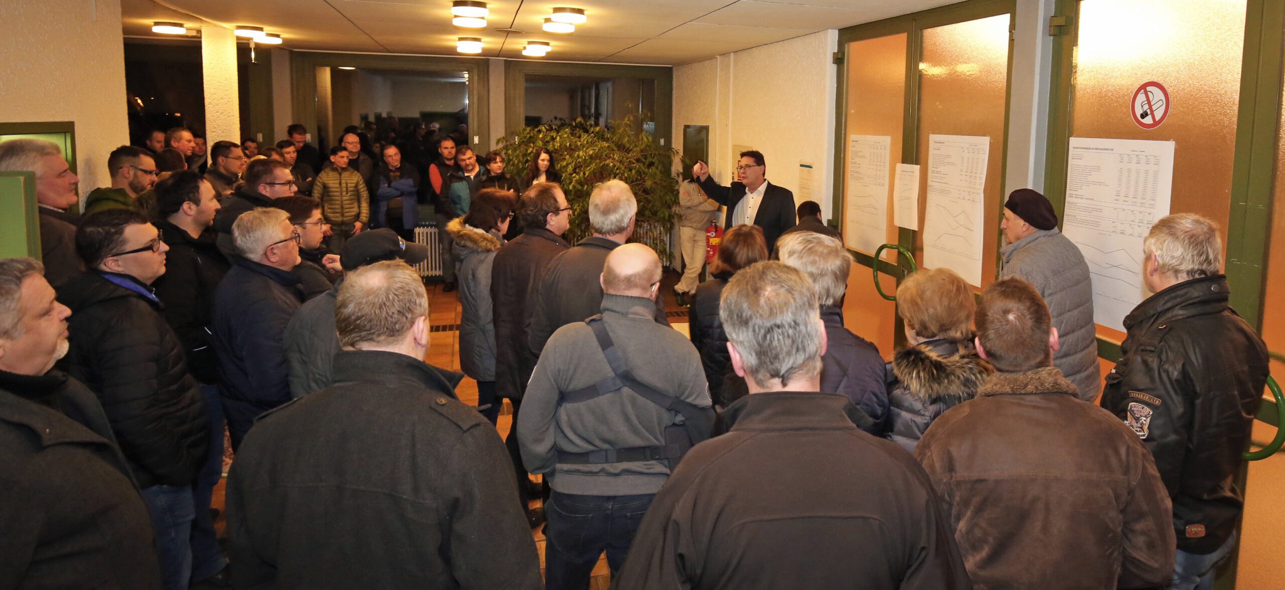 Flosser Mehrzweckhalle: Was muss saniert werden?