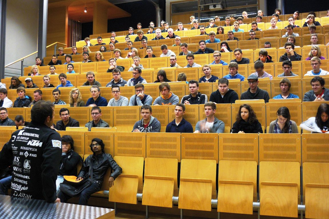 „Reinschnuppern“ ins Studium!