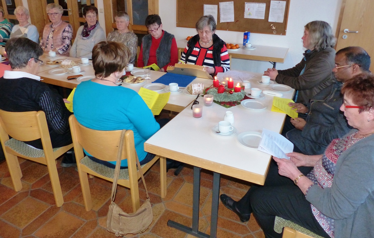 Mit Vorfreude durch den Advent: Seniorennachmittag des KDFB