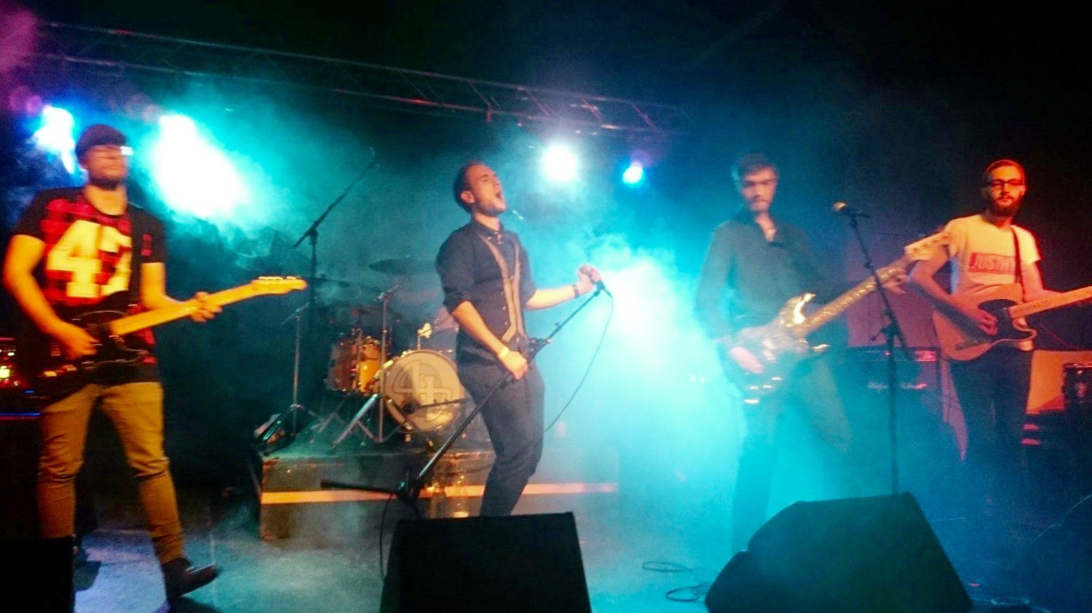 Voller Saal beim Charity Gig