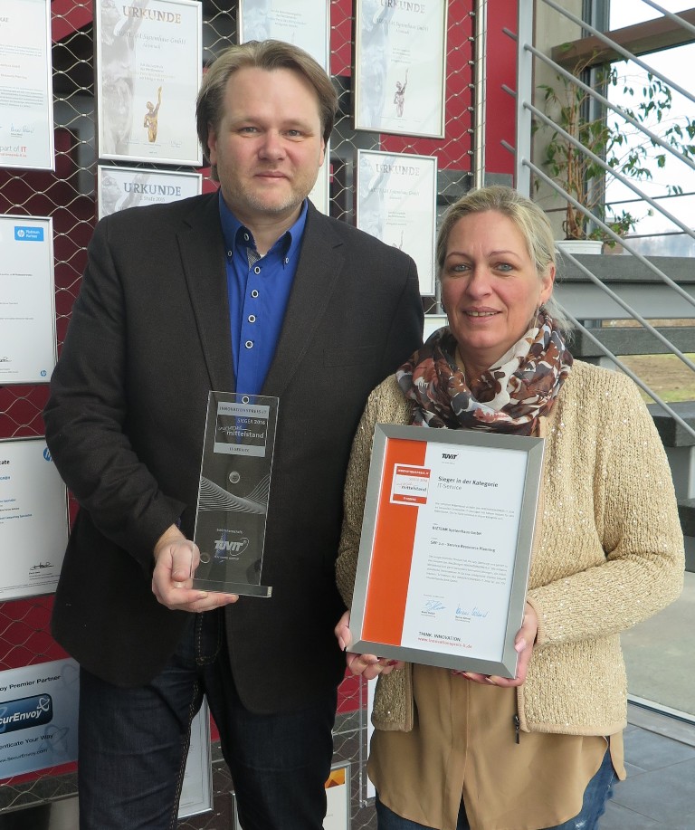 Bizteam sticht Mitbewerber beim ‚Innovationspreis-IT‘ aus