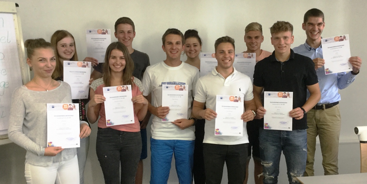 Azubis gehen bei einem Projekt der IHK in die Schulen – zweite Runde gestartet