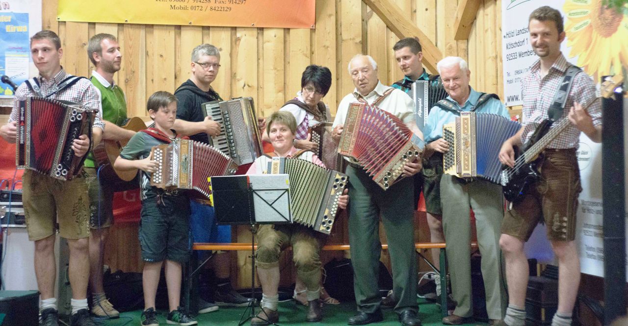 Musikantentreffen: Jonathan spielt sich in die Herzen des Publikums