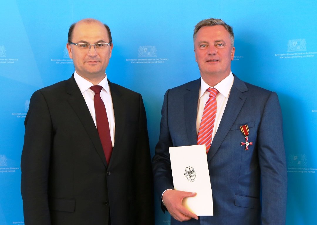Christian Engel erhält Bundesverdienstkreuz