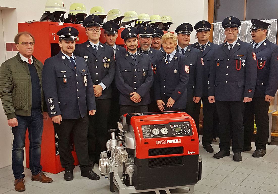 Neue Pumpe für Feuerwehr Troschelhammer