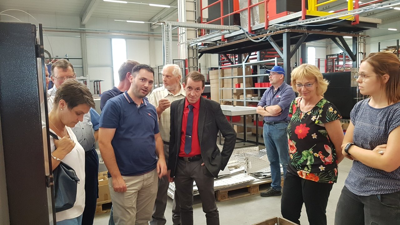 Zurück in Luhe: Trio Metall und Design entwickelt sich prächtig