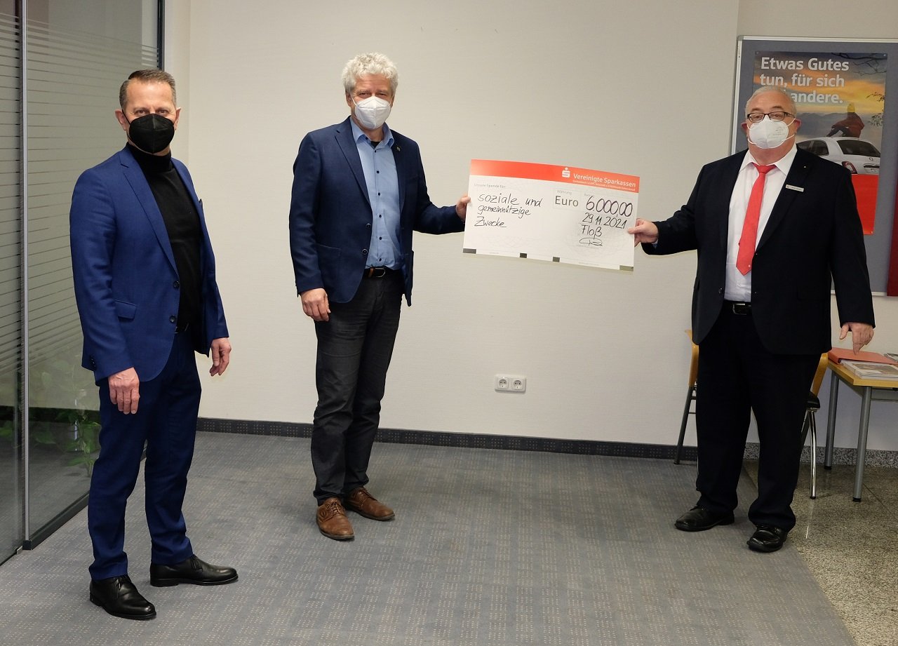 Sparkasse unterstützt Vereinsarbeit in Floß