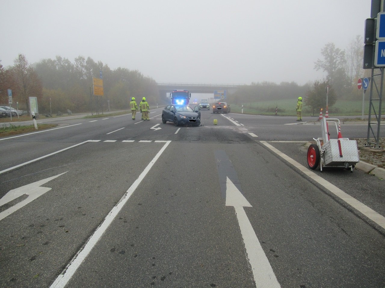 12.000 Euro Schaden: Unfall auf B22