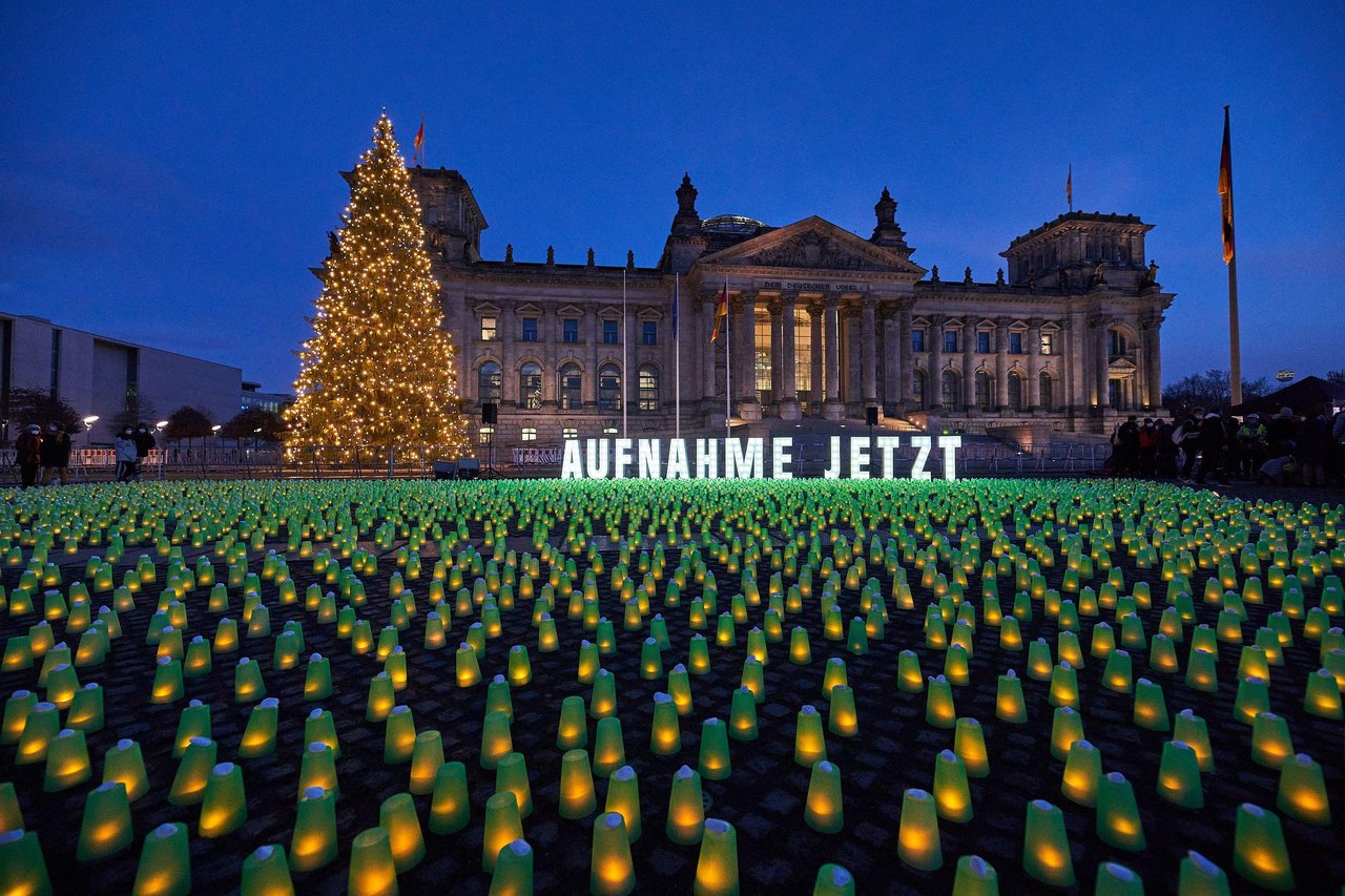 Protestaktion: Grüne Lichter für Geflüchtete