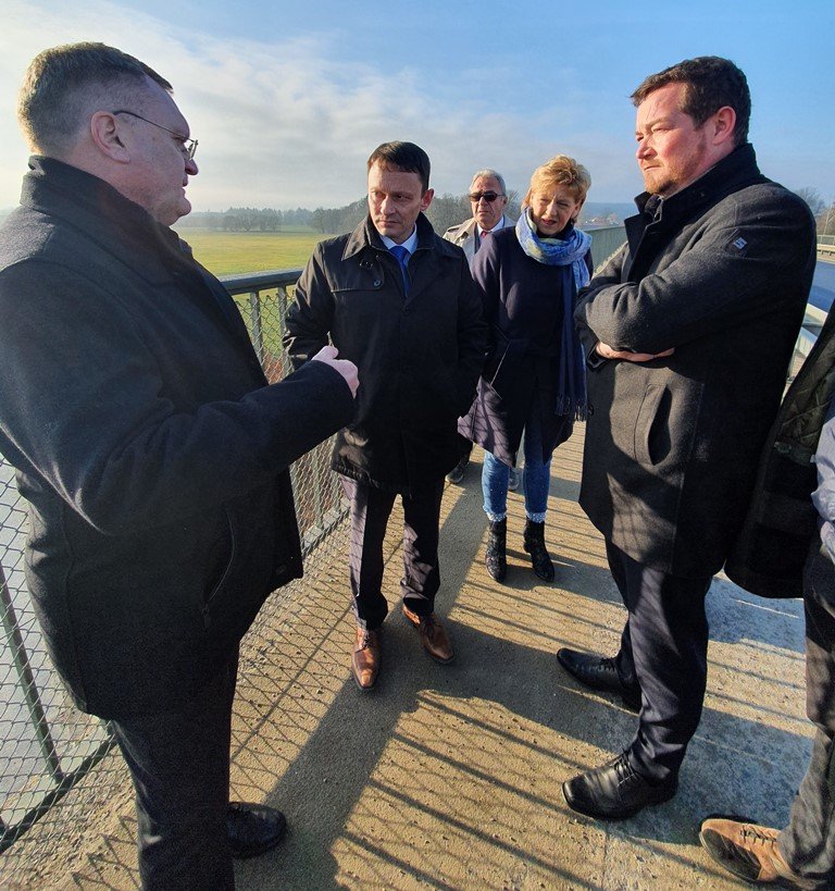 A93: Asphaltdecke bei Weiden-Rothenstadt wird erneuert