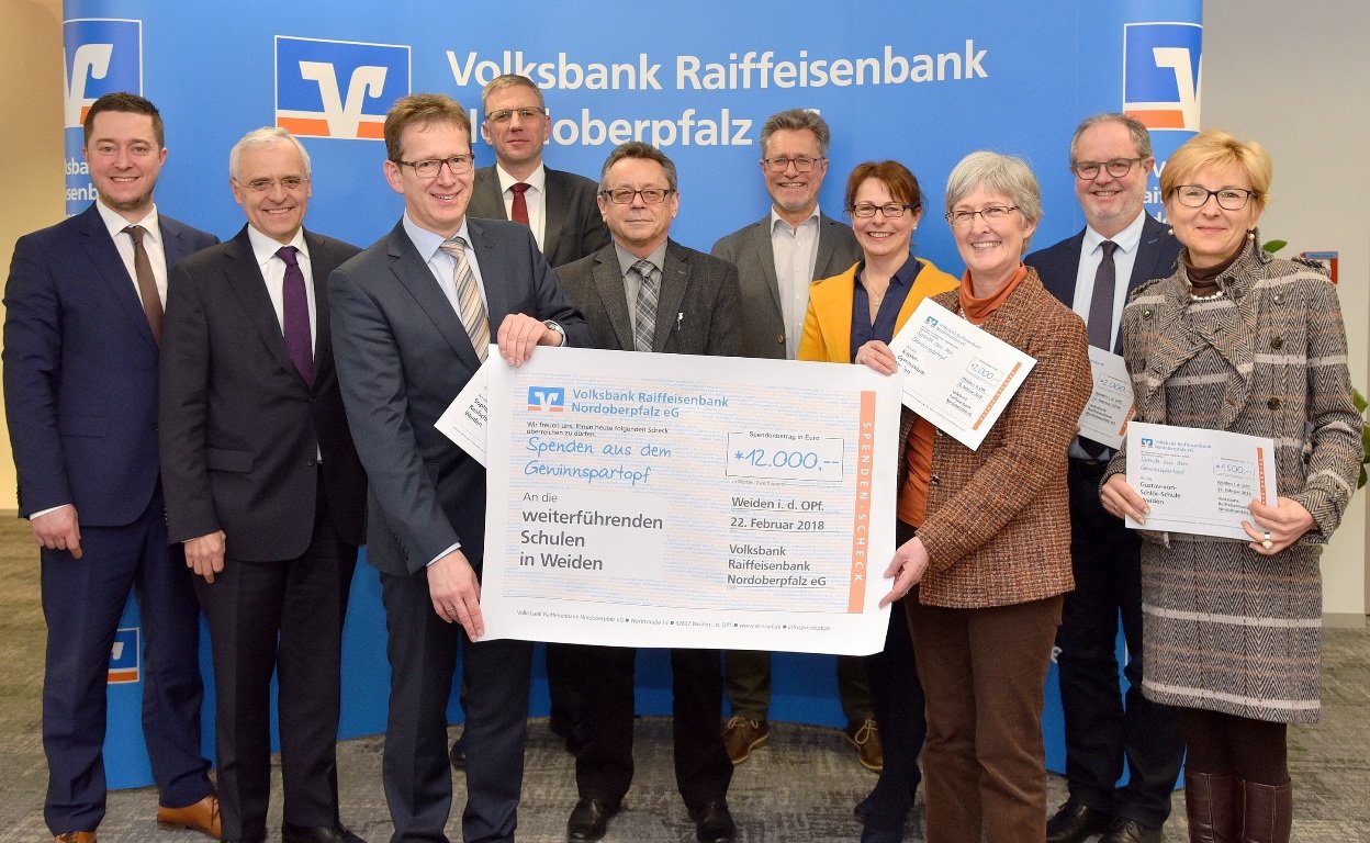 12.000 Euro für Weidener Schulen