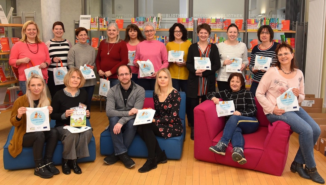 Bereit für den Lesestart: Kinder bekommen Lese-Sets