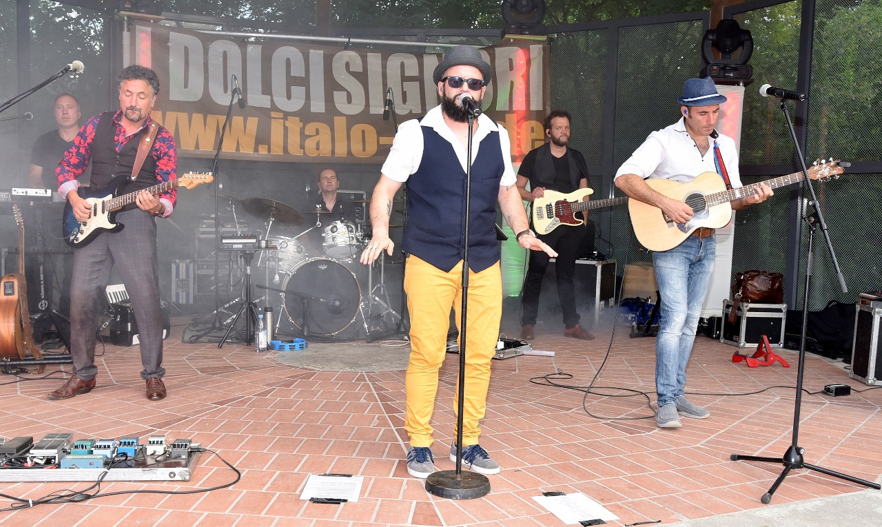 Dem Regen zum Trotz: Serenade findet statt!