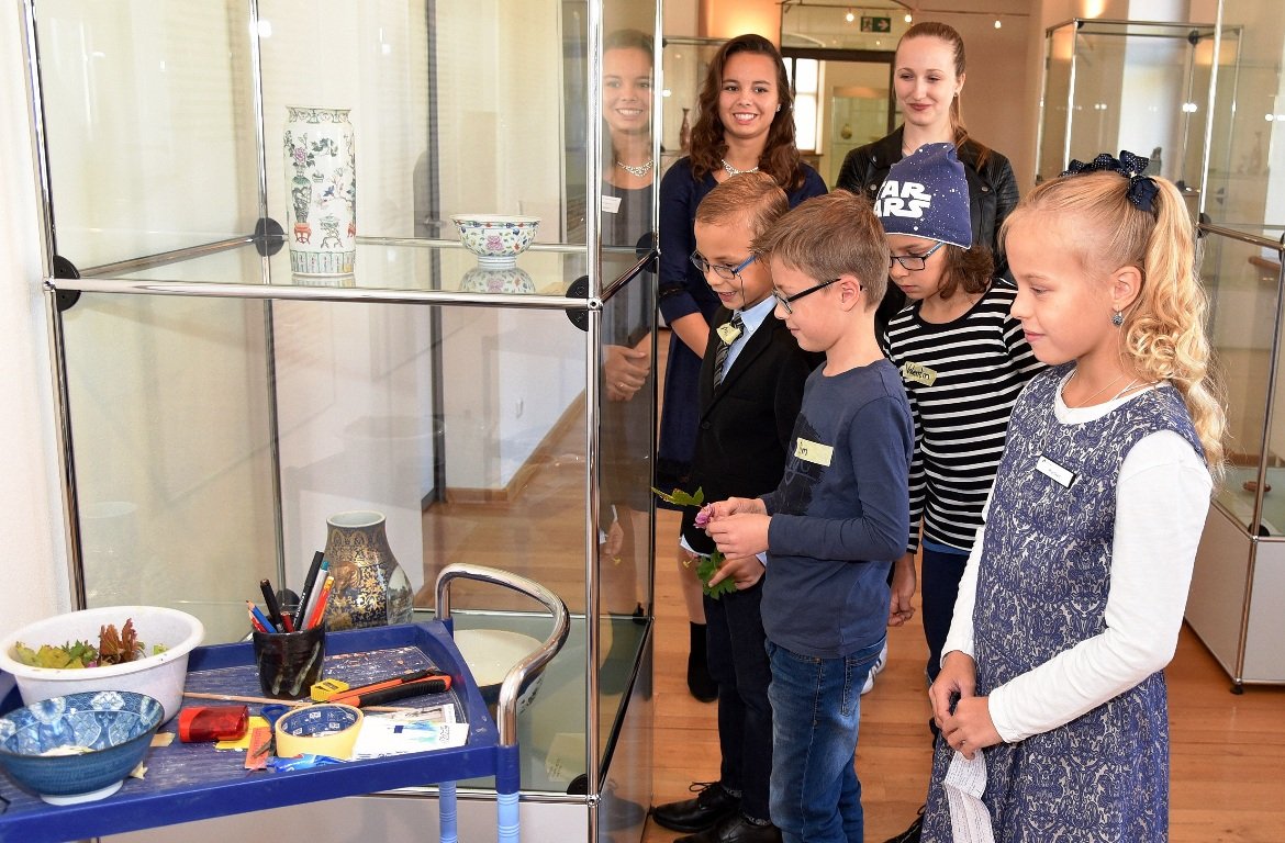 Herbst im Keramikmuseum: Kinder führen Kinder