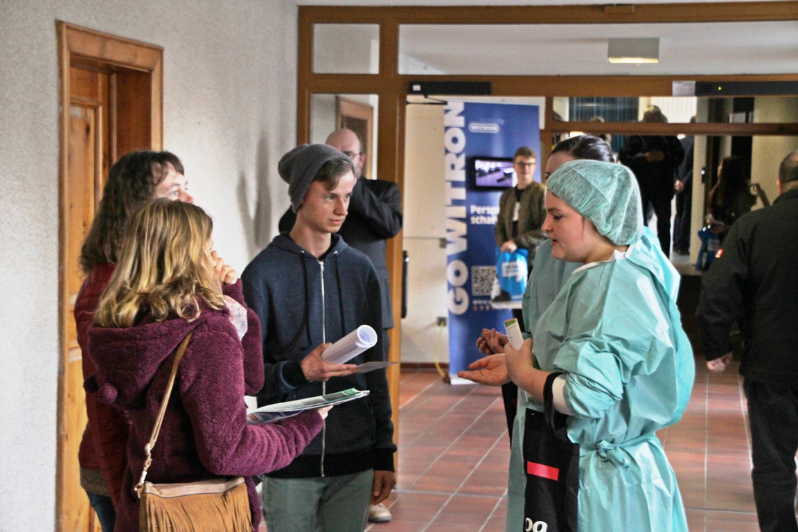 Ausbildungsmesse lockt hunderte Besucher