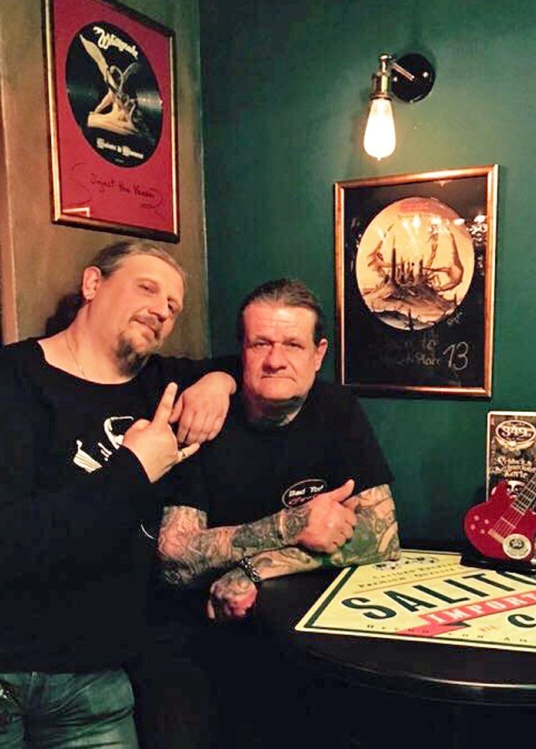 Kultige Scheiben im „349er“ an die Wand „genagelt“