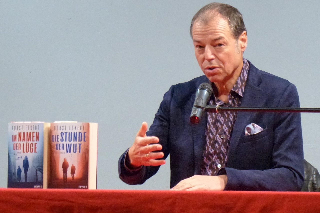 Mord und Intrigen im neuen Thriller
