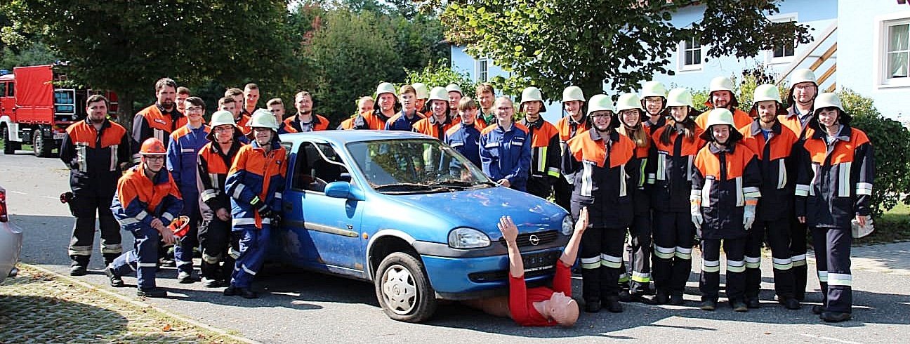 Bald bereit für aktiven Feuerwehrdienst