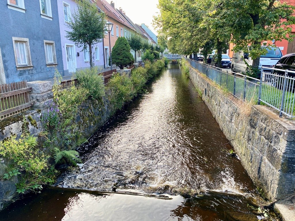 Bürger diskutieren mit MdB Grötsch beim „Feierabendseidel“