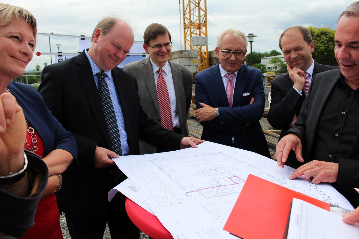 „E-House“ an der OTH: Ein Zentrum für digitale Kompetenz