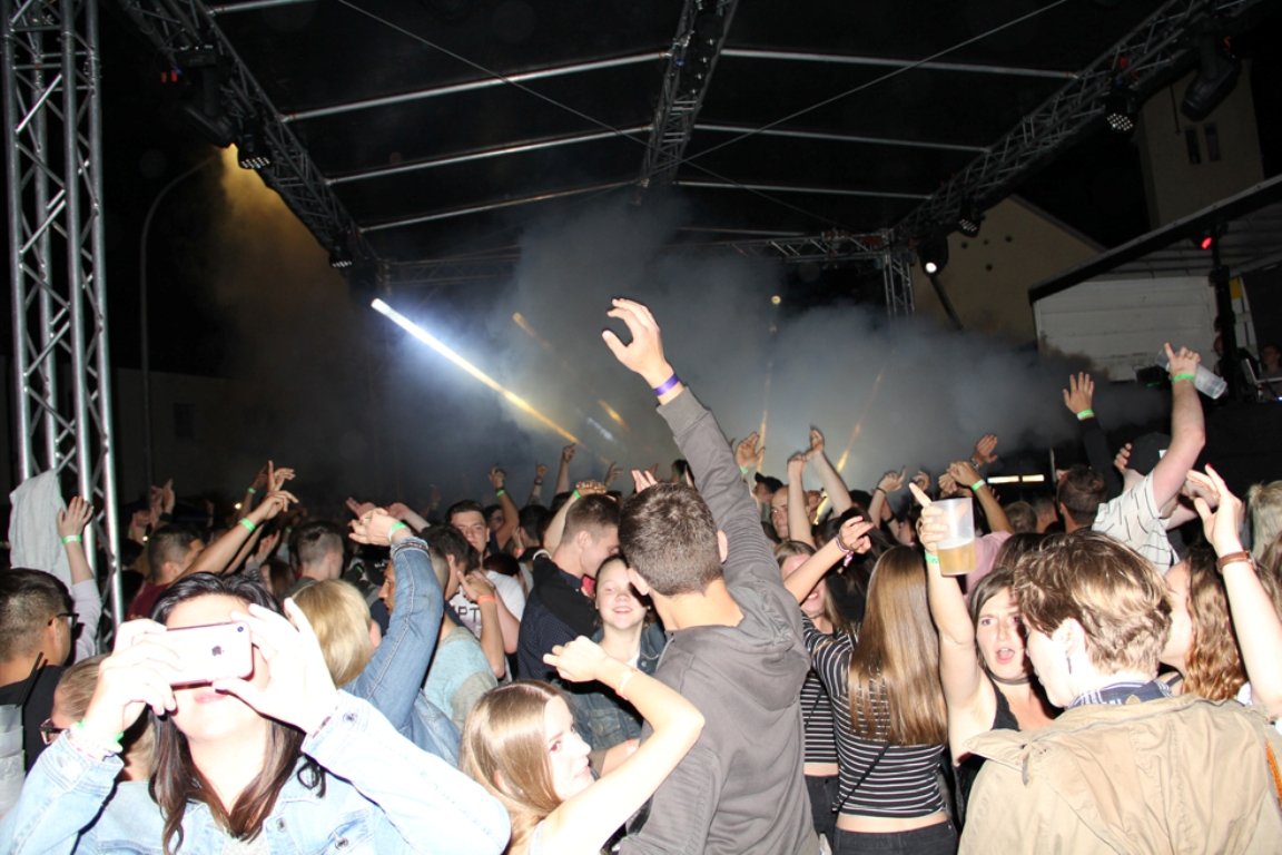 Perfektes Open-Air-Wetter bei Weißbierfest und Beachparty Dießfurt