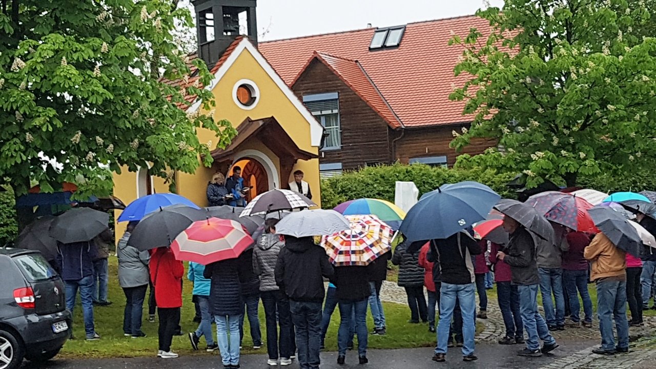 Beten unterm Regenschirm