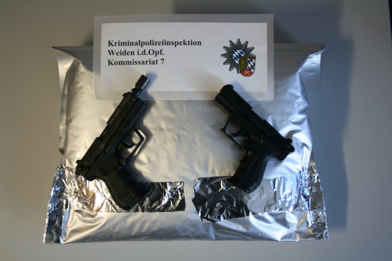 Bewaffneter Drogenhändler festgenommen