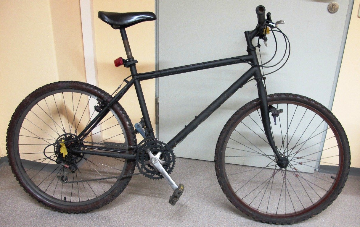 Unfairer Tausch: Fahrraddieb lässt Mountainbike zurück
