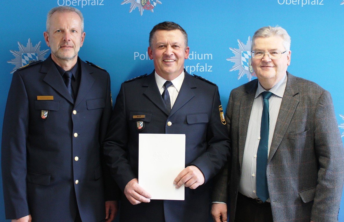 Hermann Weiß zum Ersten Polizeihauptkommissar befördert