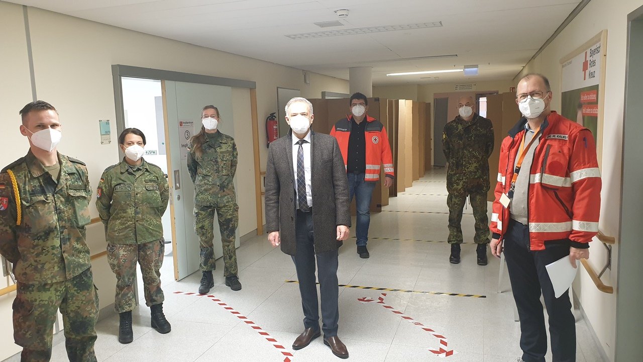 Bundeswehr unterstützt Impfzentrum