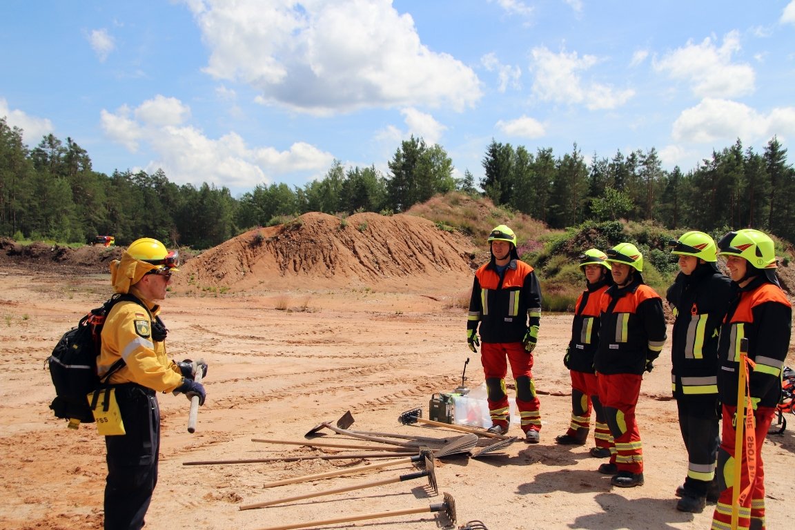 Als starke Truppe gegen Wald- und Flächenbrände 
