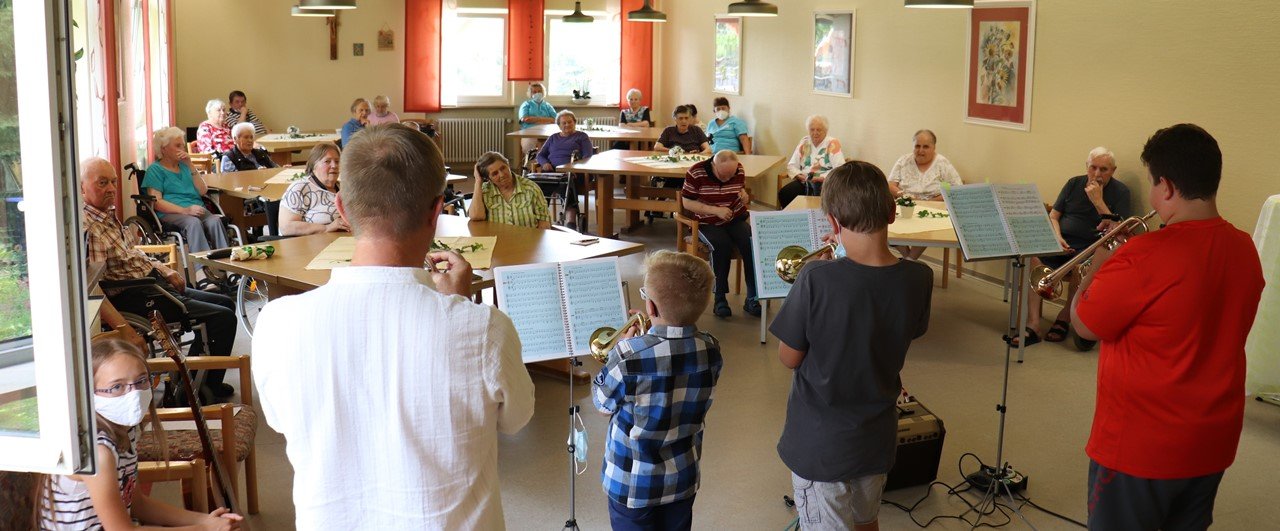 Volkslieder sorgen für Freude und stillen Konzertsehnsucht