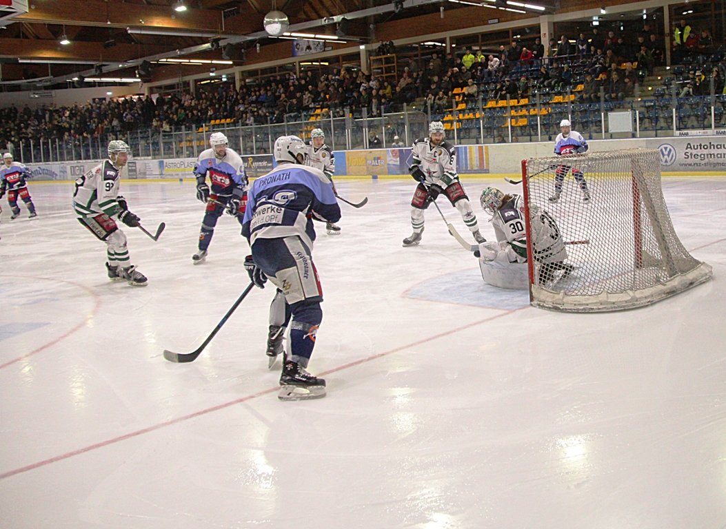 30 Minuten reichen: Blue Devils zu Hause ohne Erfolg