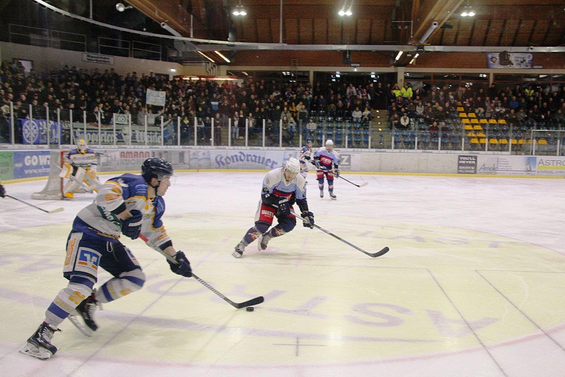 Blue Devils feiern Sieg und Marcel Waldowsky
