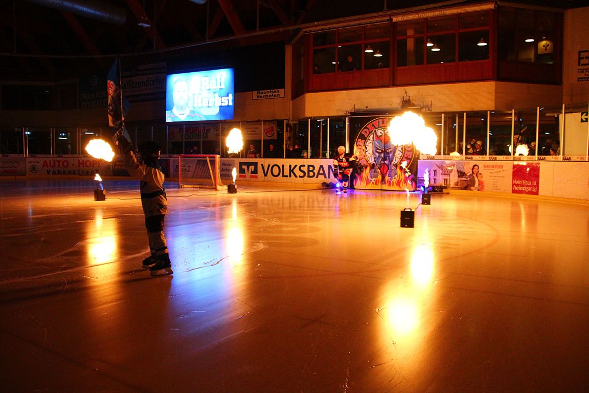 Blue Devils Weiden laden zum nächsten Testspiel und zum Stadionfest ein