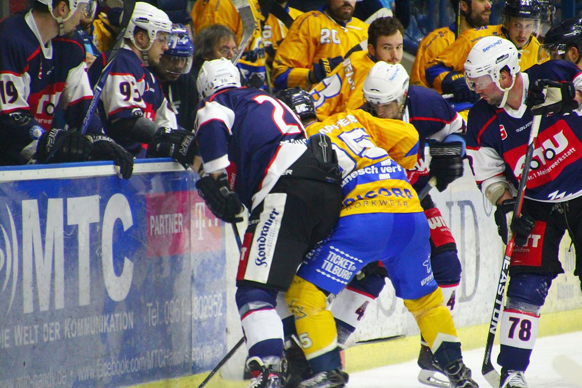 Herber Rückschlag beim 1. Play-off-Spiel der Blue Devils
