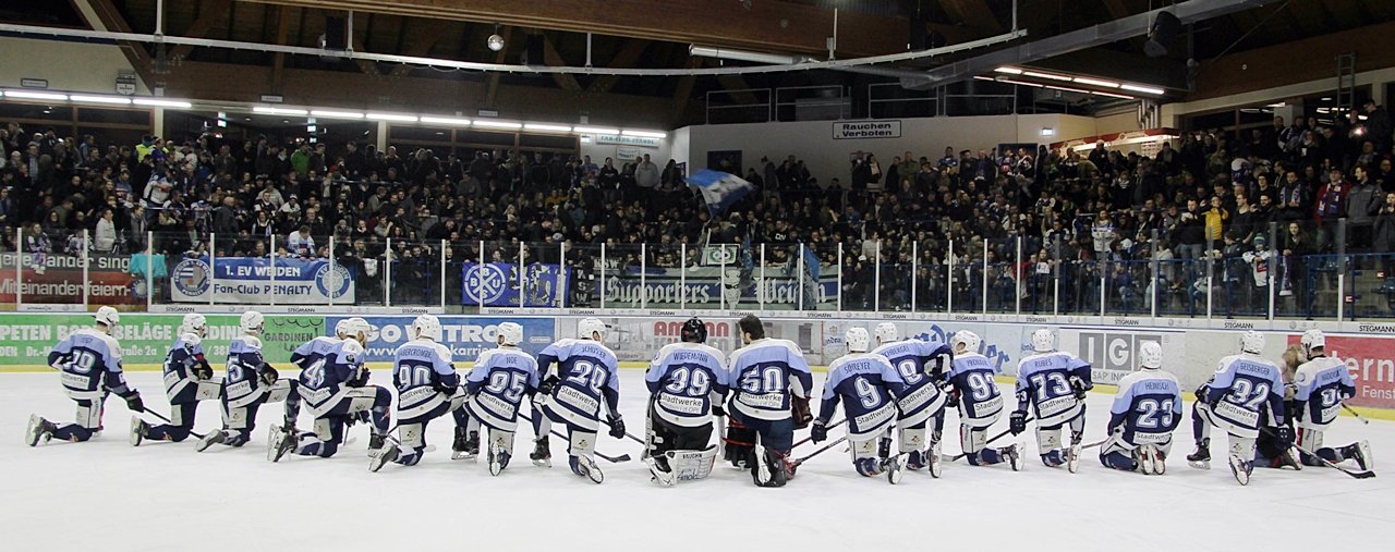 Fanstammtisch: Trefft die Blue Devils!