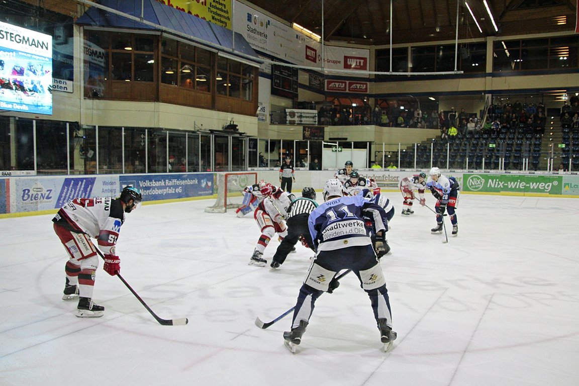 Sieg in letzter Minute: Blue Devils stark gegen Landshut