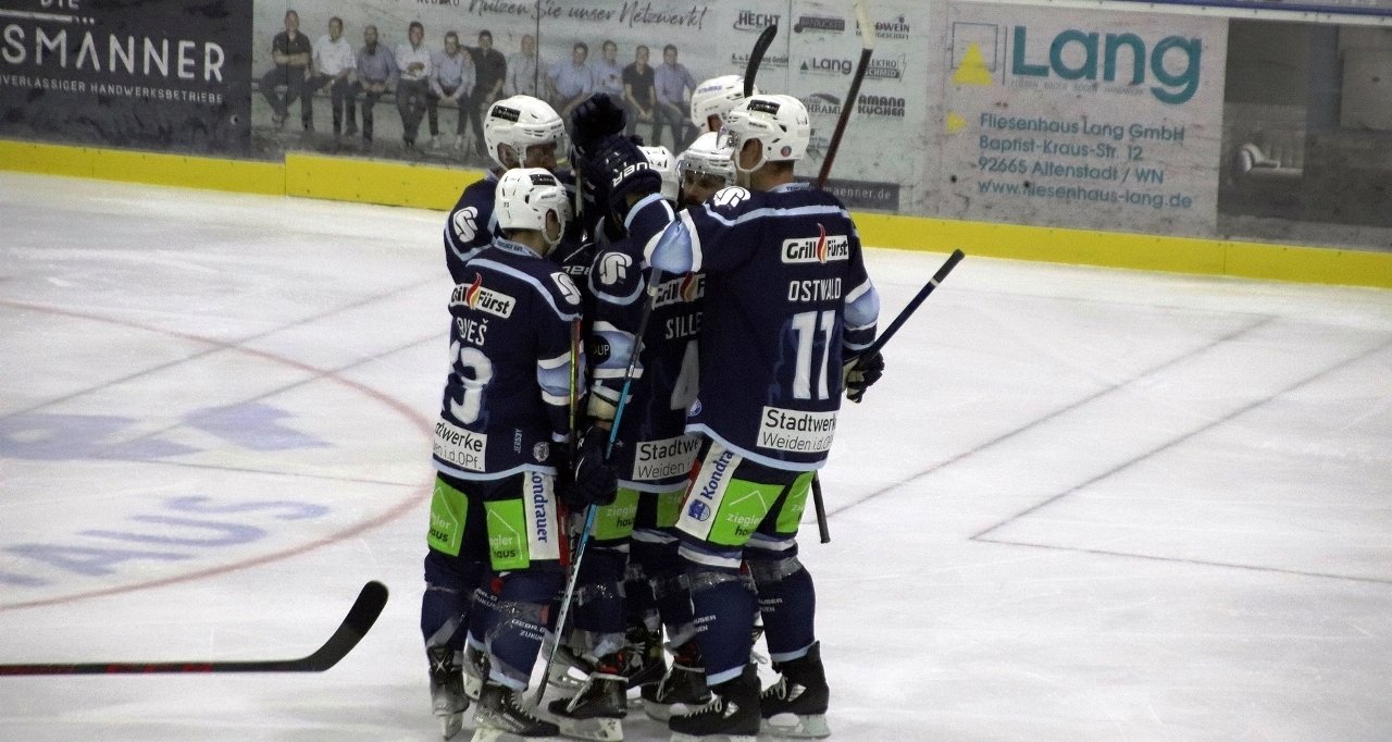 Blue Devils verteidigen Spitzenposition zu Hause