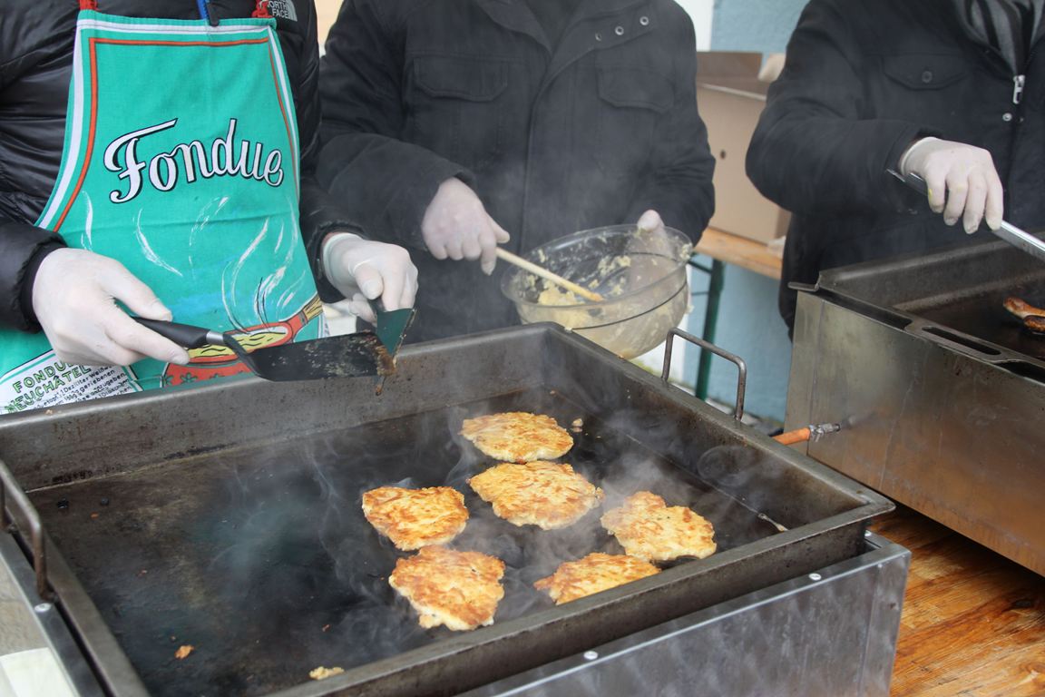 Bürgermeister grillen für Eschenbacher