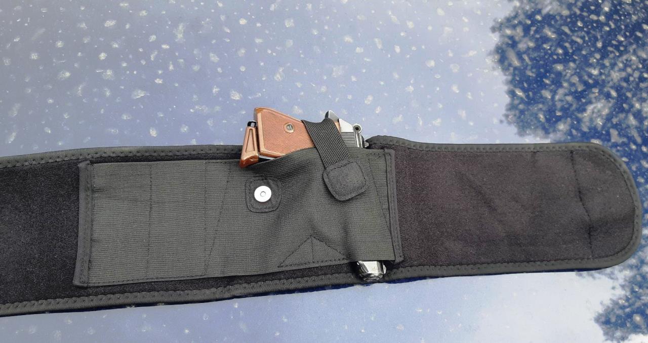 Von Armbrust über Säbel bis zur geladenen Pistole: Waffenarsenal im Gepäck