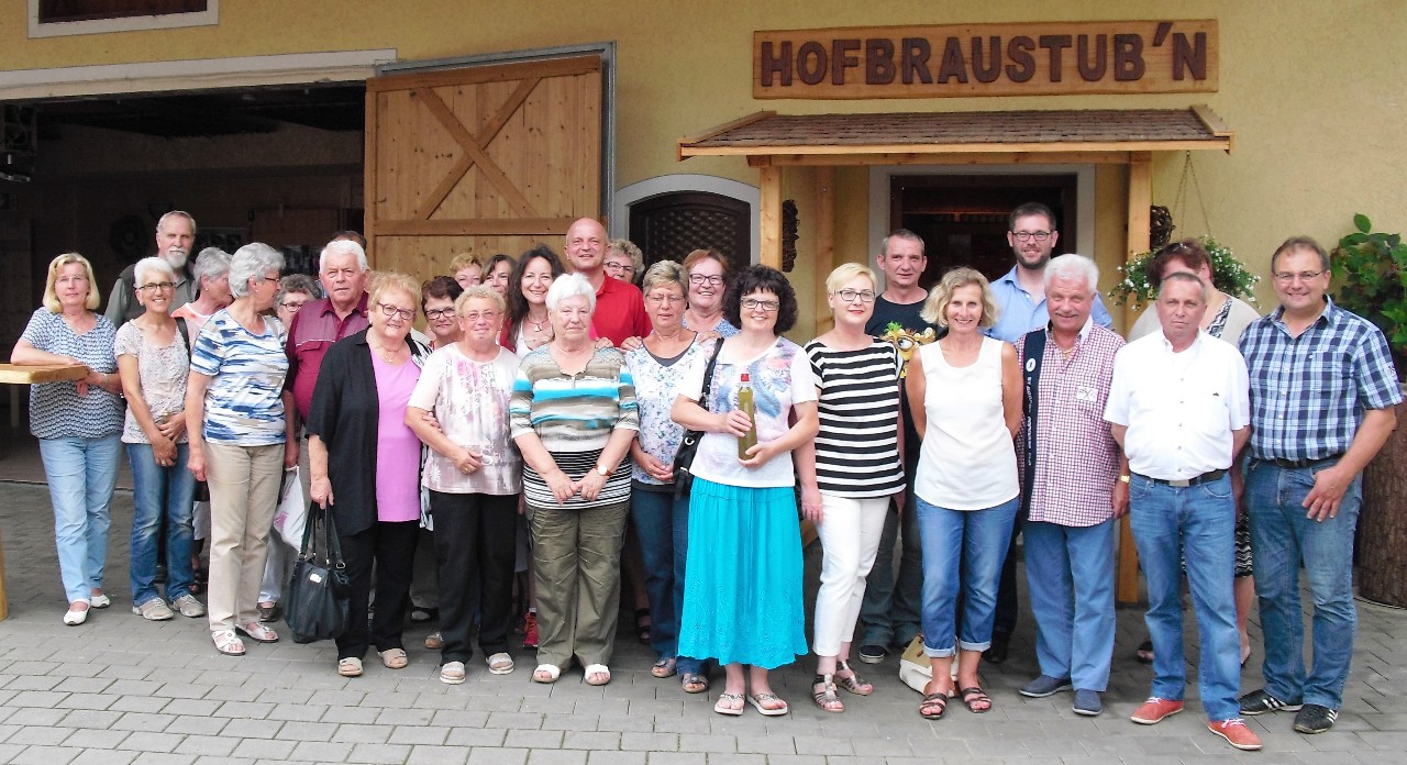Tagesausflug der Frauen-Union Weiden nach Abensberg und in die Hallertau