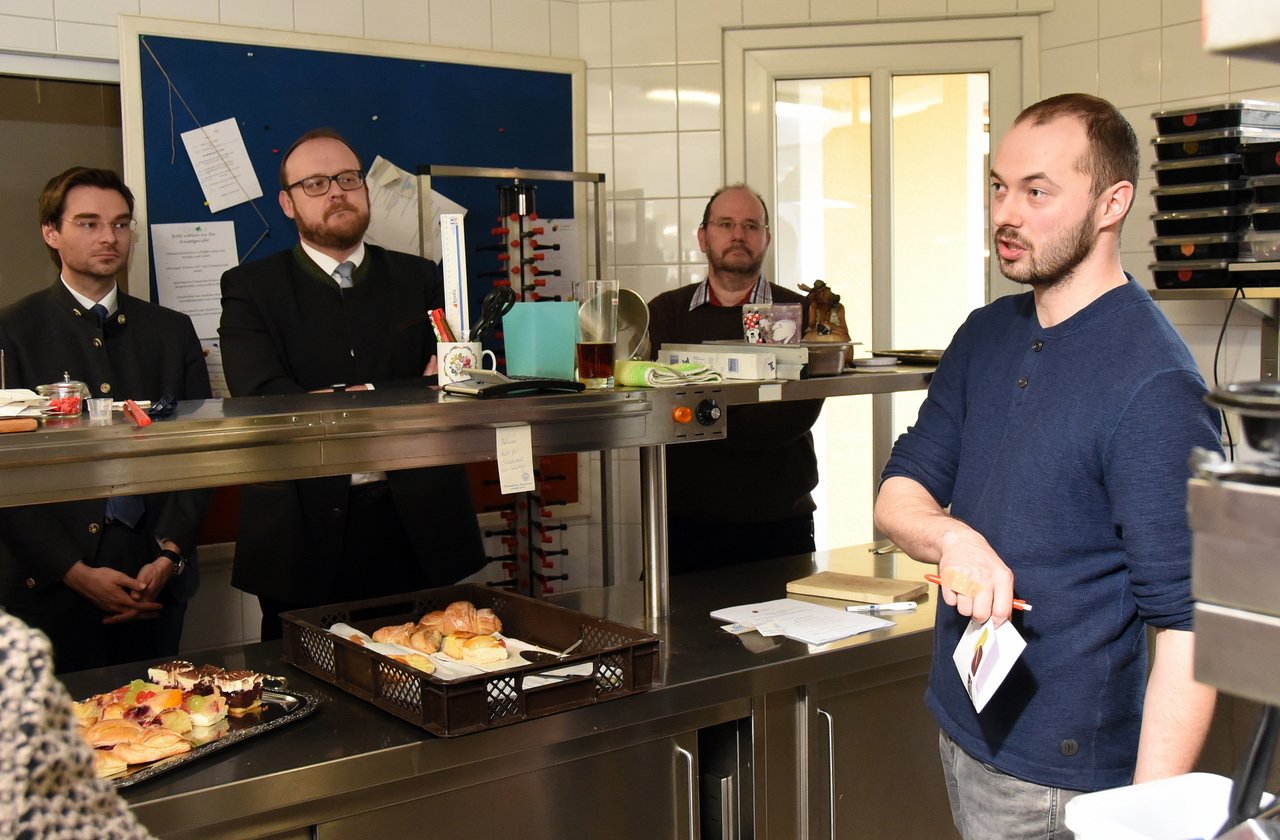 Steuerfreier Dienstwagen für Azubis